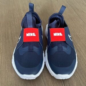 Nike Flex Runner 2 kids shoes - 11C